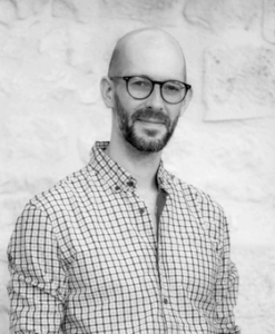 Photo portrait en noir et blanc de David